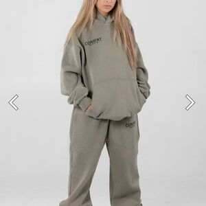Comfrt Clothing Coordinate Hoodie & Jogger Set in Moss